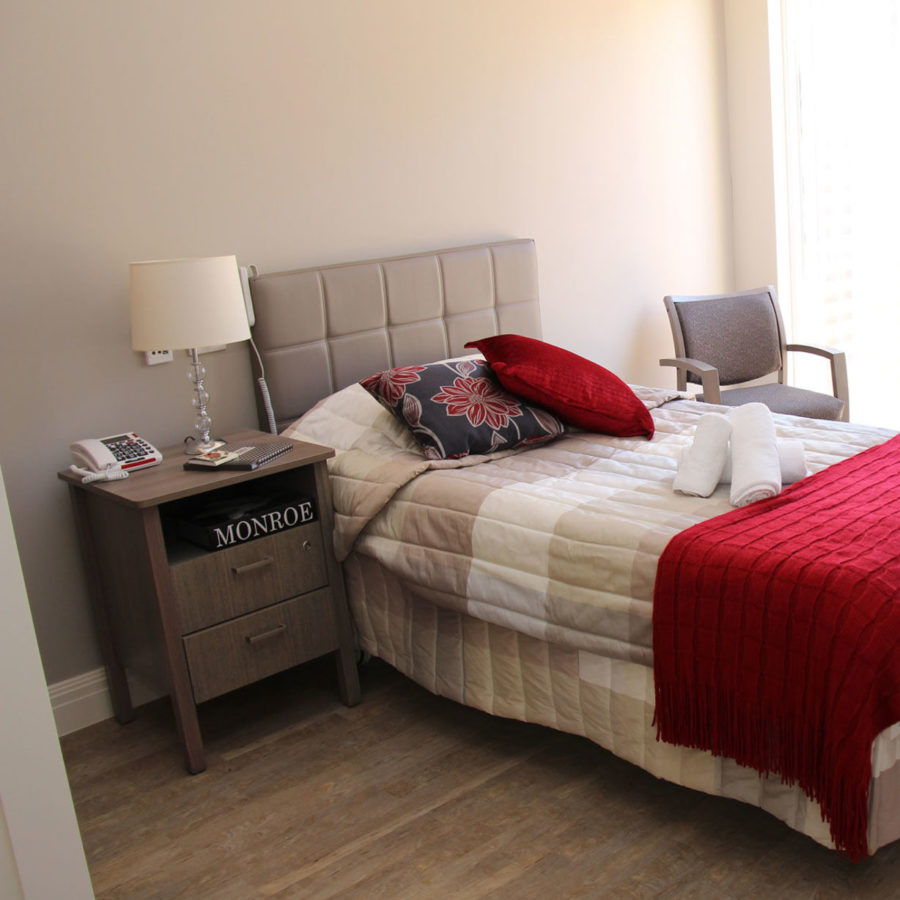 Symmetry Bedside - Image 2